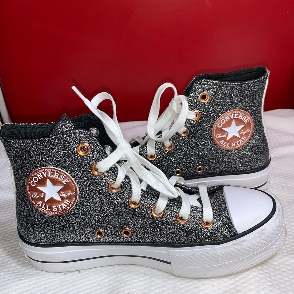 CONVERSE HIGH TOP SNEAKERS 
2BA5​​​​​​​​
